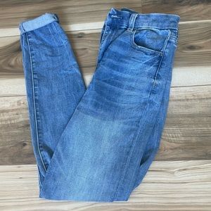 American eagle stretchy skinny jeans light/medium wash